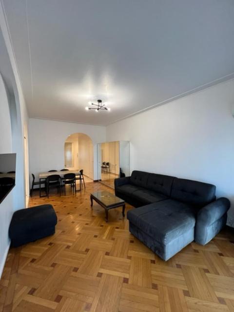 Jardin Sur La Promenade Des Appartement