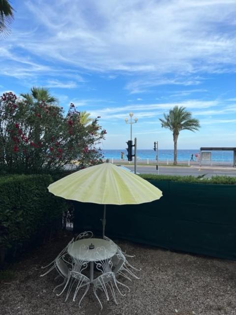 Jardin Sur La Promenade Des Apartment Nizza