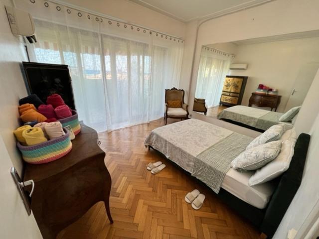 Apartment Jardin Sur La Promenade Des Nizza